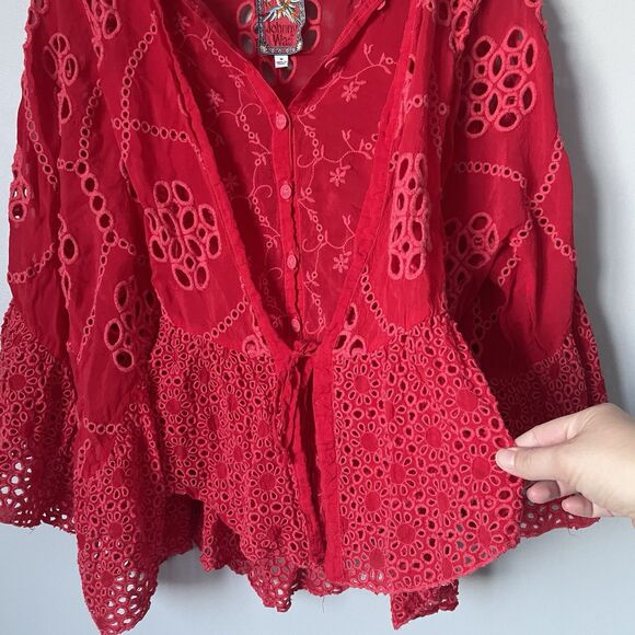 Johnny Was Xanthos Rae Blouse Red Embroidered Flowy Button Up Women's Medium - Picture 8 of 11